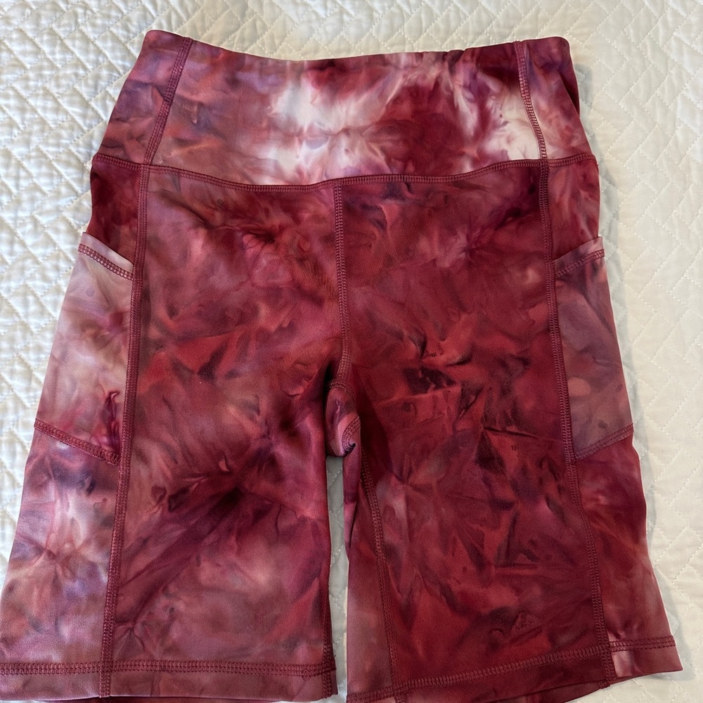 BEBE Women's Tie-Dye Shorts